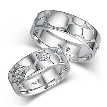 White Gold Crocodile Ring - Pobjoy Diamonds