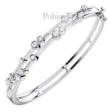 Load image into Gallery viewer, 18K White Gold 1.00 Carat Studded Hinged Diamond Bangle