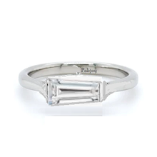 Load image into Gallery viewer, Tapered Lab Grown Diamond Baguette Ring E/VVS2