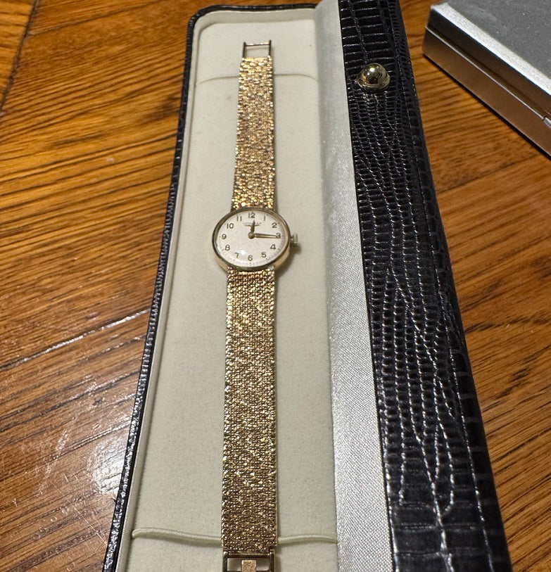 Rare LONGINES 9K Yellow Gold Ladies Vintage Cocktail Watch. Pobjoy Diamonds