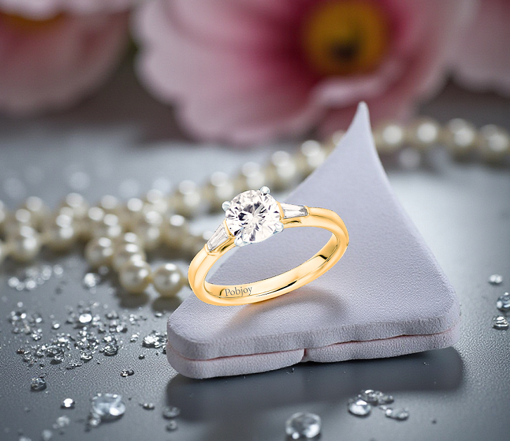 Solitaire & Baguette Diamond Ring 2.80 Carats E/VVS1 - GIA - Pobjoy Diamonds