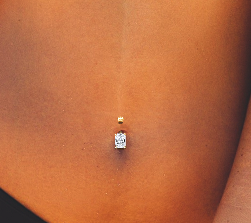 14 Carat Yellow Gold Radiant Cut Lab Diamond Belly Ring E/VS1  