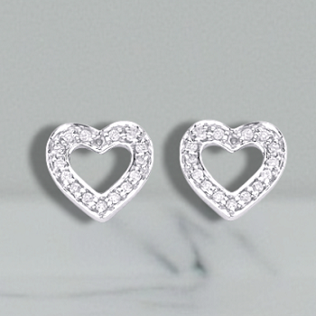 18K Gold 0.18 Carat Diamond Heart Earrings