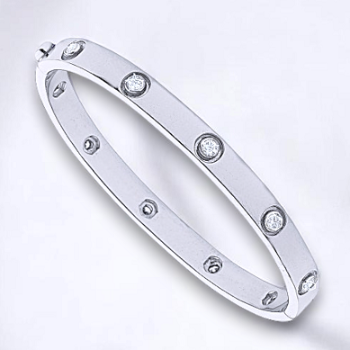 18K White Gold Studded Diamond Hinged Bangle 1.00 Carat