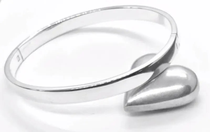 Sterling Silver Ladies Hinged Bangle - Pobjoy Diamonds