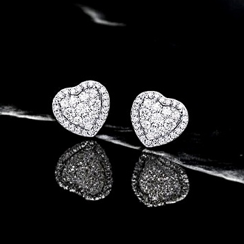 18K Gold 0.45 Carat Diamond Heart Earrings G-H/Si