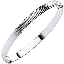 Load image into Gallery viewer, 9K White Gold Hollow Ribbed Ladies Hinged Bangle - Pobjoy Diamonds