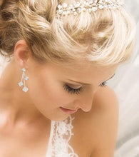 Load image into Gallery viewer, 18K Gold &amp; Four Tier 1.10 Carat Diamond Drop Earrings