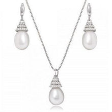 Load image into Gallery viewer, Freshwater Cultured Pearl Pendant Necklace &amp; Earrings Set - Pobjoy Diamonds