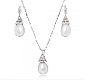 Freshwater Cultured Pearl Pendant Necklace & Earrings Set - Pobjoy Diamonds