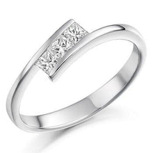 Load image into Gallery viewer, 18K White Gold Princess Cut Diamond Trilogy Ring 0.26 CTW - Pobjoy Diamonds