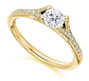 18K Gold & Diamond Set Shoulder Engagement Ring 0.70 CTW G-H/Si - Pobjoy Diamonds