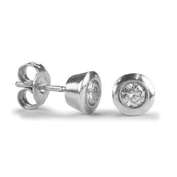 18K White Or Yellow Gold Bezel Set Diamond Stud Earrings - 0.30 Or 0.50 Carats - Pobjoy Diamonds