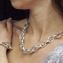 Load image into Gallery viewer, Handmade Chunky Silver Circle Link Necklace - Pobjoy Diamonds