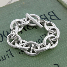 Load image into Gallery viewer, Handmade  Chunky Sterling Silver Oval Link Ladies Bracelet