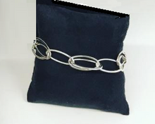 Load image into Gallery viewer, Sterling Silver Wide Link T-Bar Bracelet