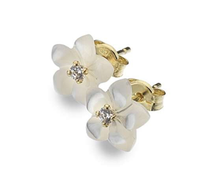 Load image into Gallery viewer, 9K Yellow Gold &amp; Mother Of Pearl Flower Stud Earrings - Pobjoy Diamonds