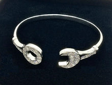Load image into Gallery viewer, 9K White Gold Baby Spanner Bangle - Pobjoy Diamonds