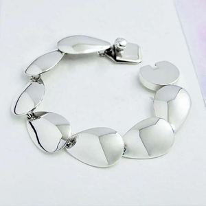 Handmade Sterling Silver Teardrop  Bracelet - Pobjoy Diamonds